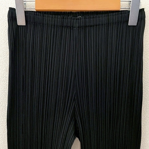 #apc プリーツプリーズ PLEATSPLEASE イッセイミヤケ パンツ 4 黒 レギンス スパッツ プリーツ フリンジ 美品 レディース [821130]