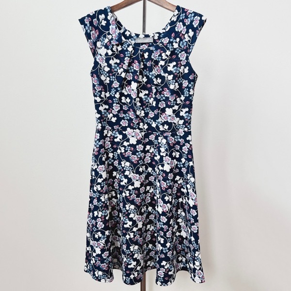 #snc ファスフィーユアシュアヴル FAS FILLEASUIVRE ワンピース 紺 花柄 ノースリーブ レディース [752080]_画像1