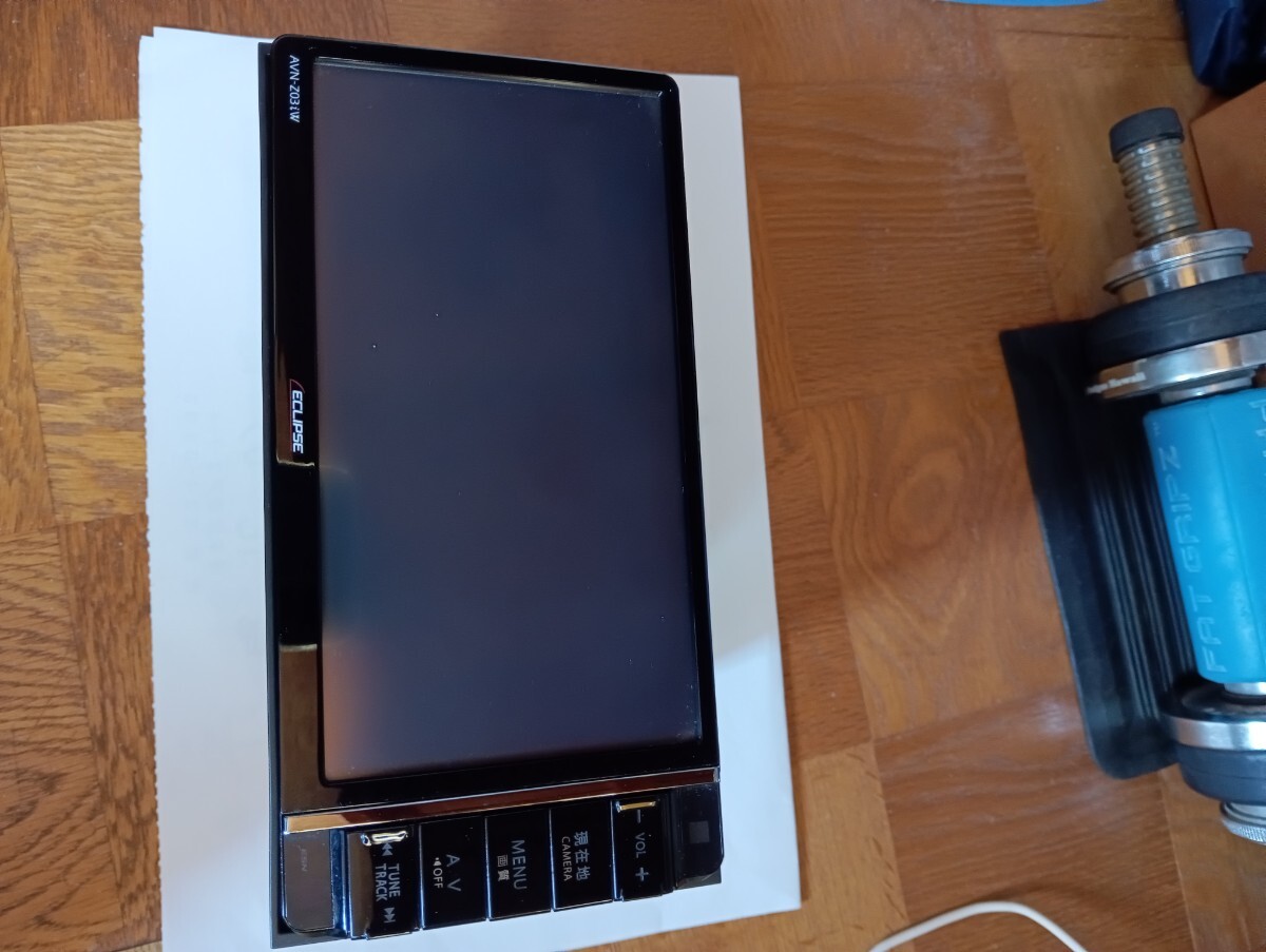 イクリプス　 メモリーナビ　AVN-Z03iW　　フルセグ　16GBモデル