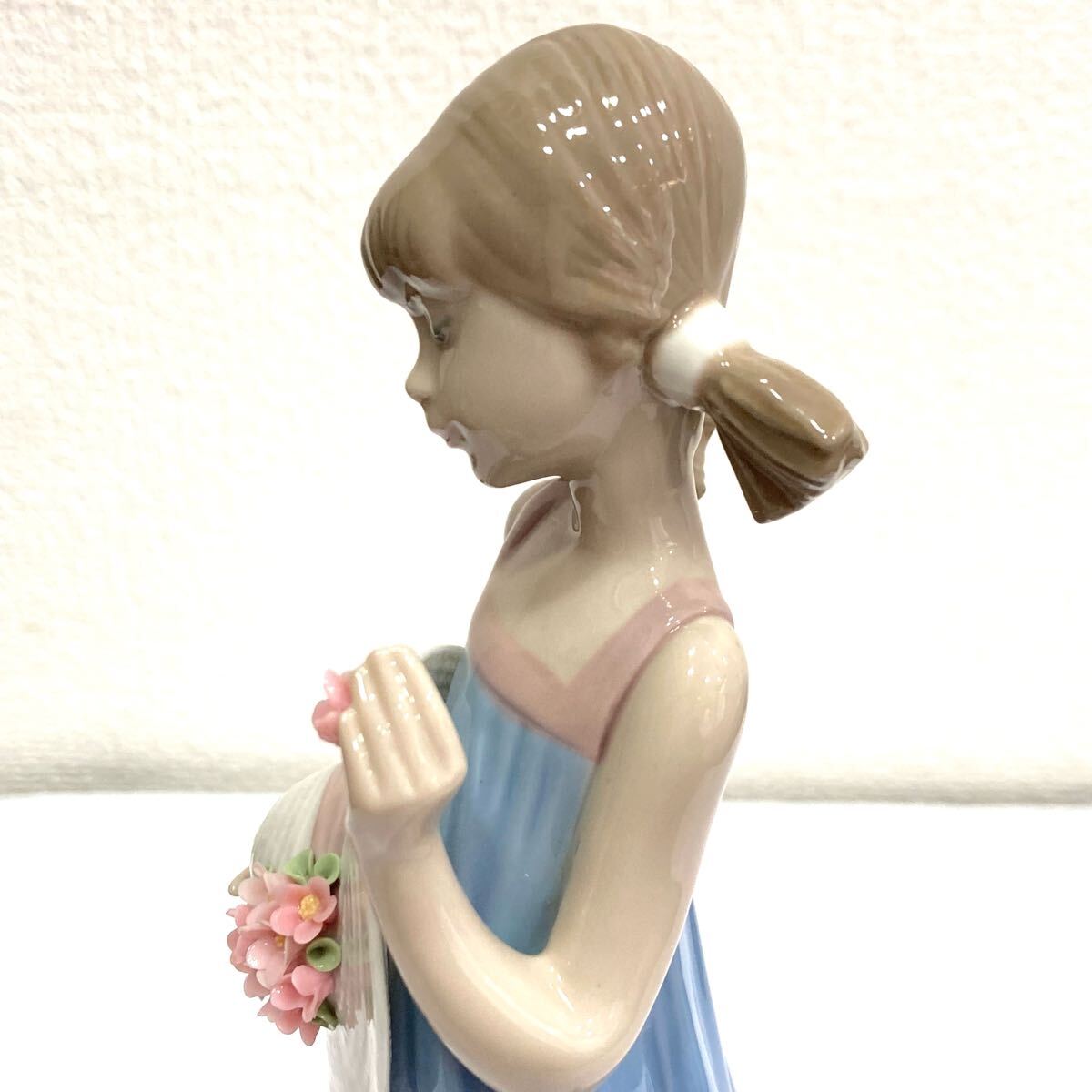 LLADRO リヤドロ／少女コートニィ　5648／フィギュリン LLADRO (リヤドロ) フィギュリン Courtney（少女コートニー