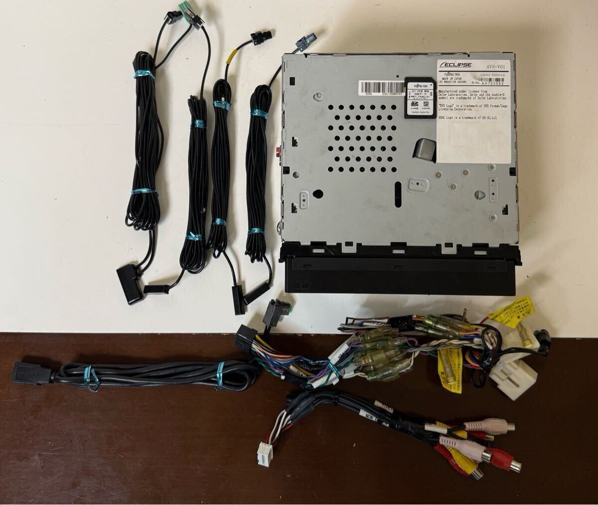ECLIPSE イクリプス AVN-V01 メモリーナビ フルセグTV DVD CD SD 地図データ 2011年 SERIAL NO.AH703553_画像10