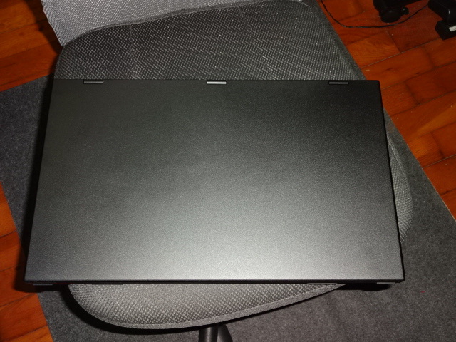 中古デュアル モバイルモニター 18.5インチ モバイルモニター2畫面 EVICIV 100%sRGB FHD1080p
