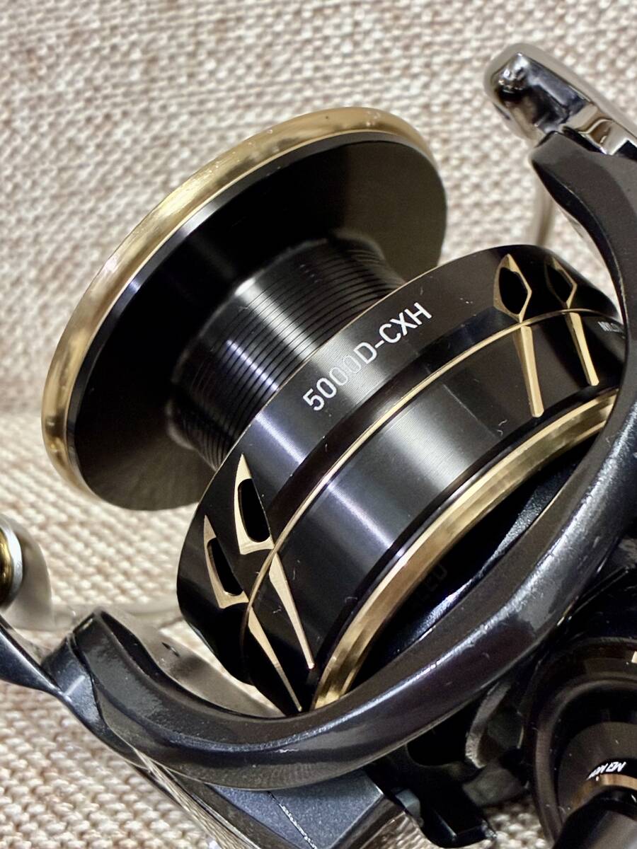 [ б/у ]DAIWA Daiwa 22 CALDIA SWka Rudy a5000D-CXH дополнение sho ставрида японская gi синий предмет LSJb Lisa walasagosi тунец-бонито 