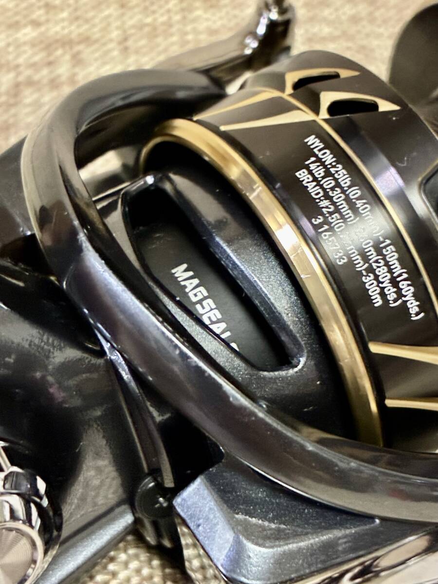 [ б/у ]DAIWA Daiwa 22 CALDIA SWka Rudy a5000D-CXH дополнение sho ставрида японская gi синий предмет LSJb Lisa walasagosi тунец-бонито 