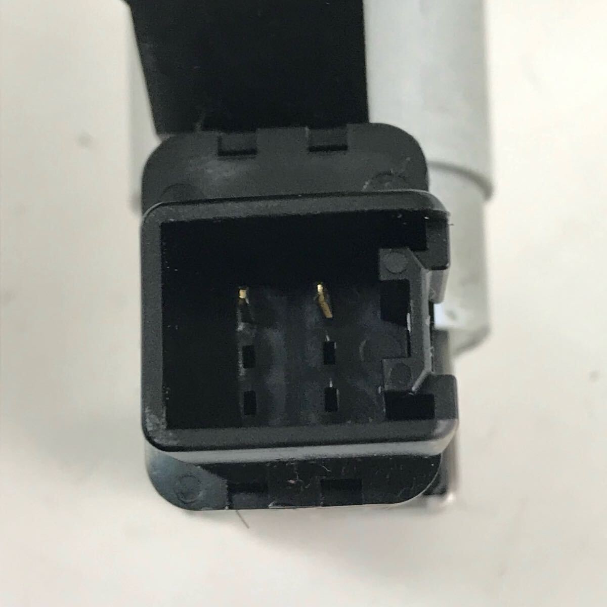 丁寧対応！ MPV DBA-LY3P 右フロントドアレギュレータ・モーター [ZNo:02000314] ＭＰＶ LY3P 右フロントドアレギュレータ・モーター 34F L206-58-590B