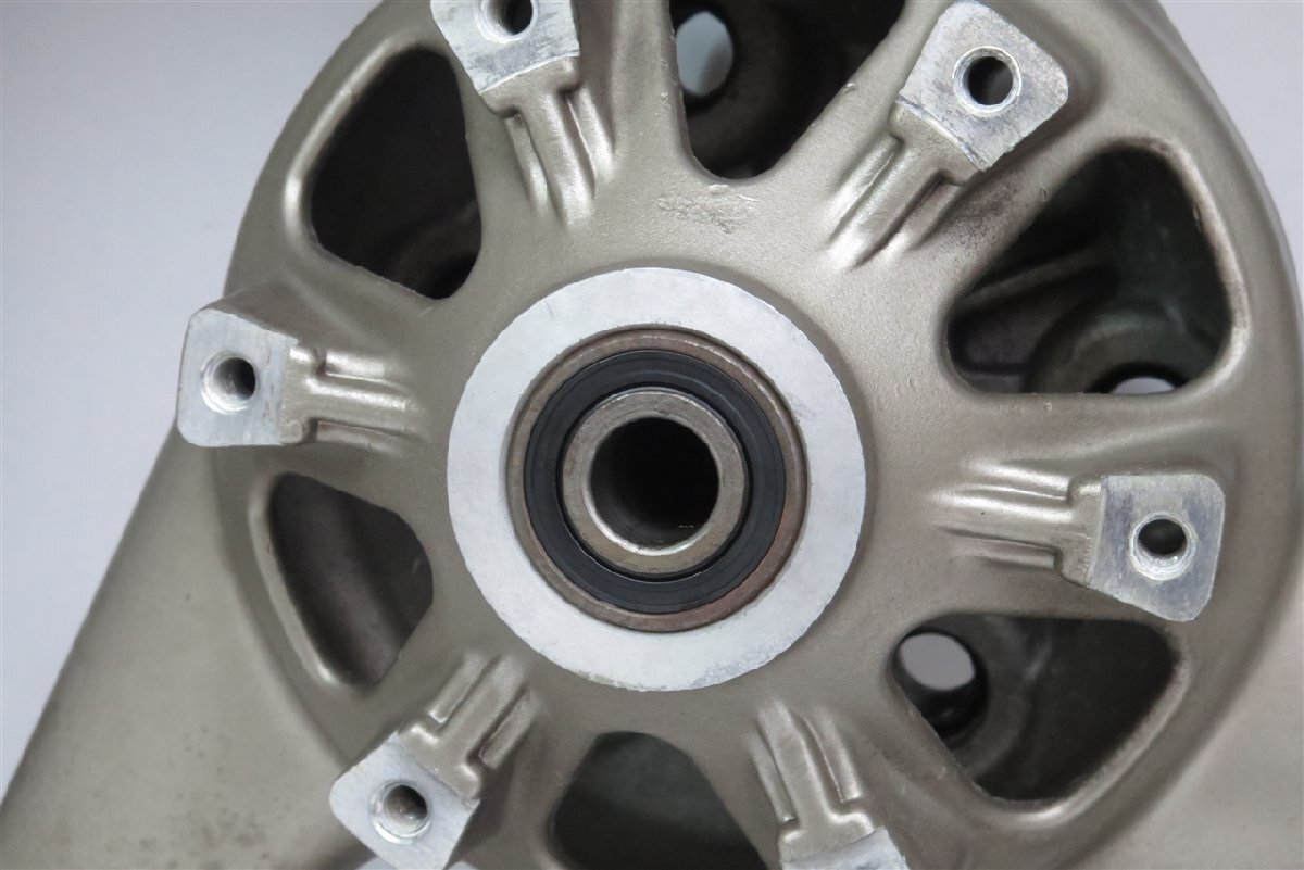 DUCATI 400SS* заднее колесо *ZDM400J001