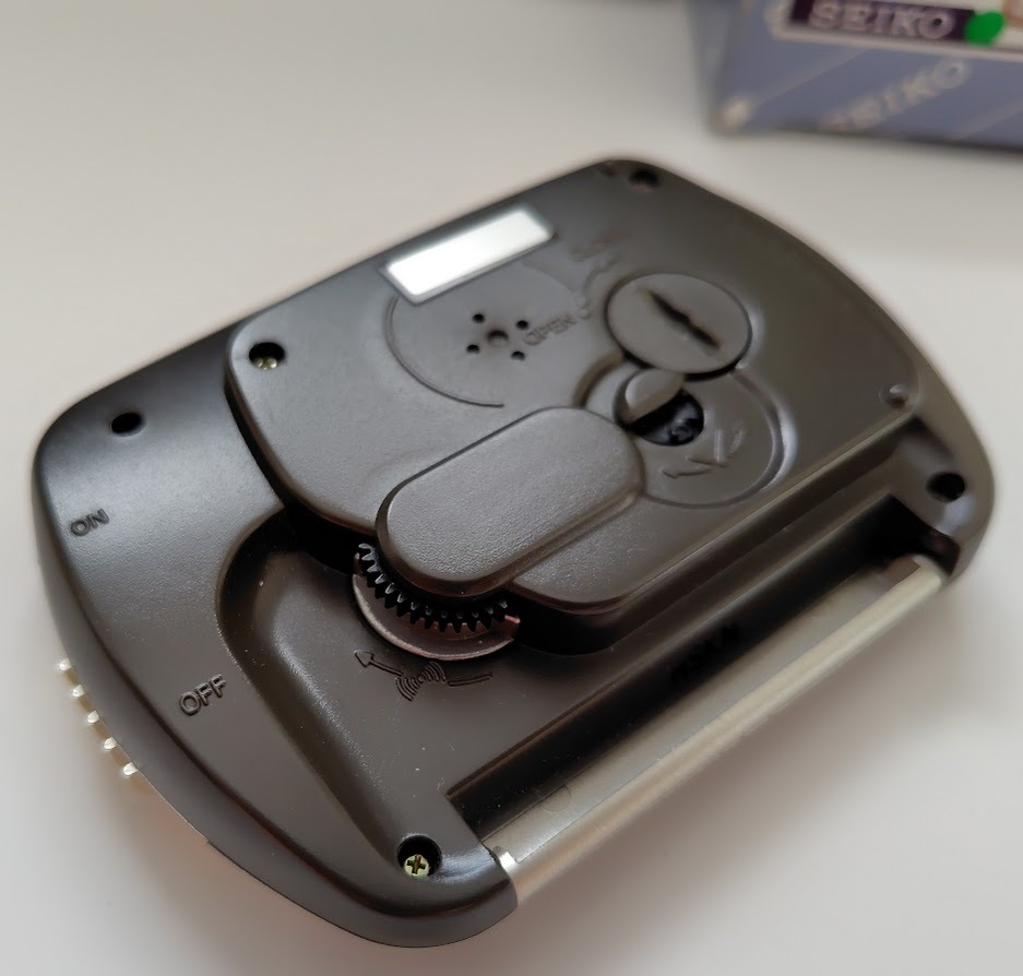 【美品、動作確認済】セイコー クオーツ時計　目覚まし時計　QQ 634 G_画像5