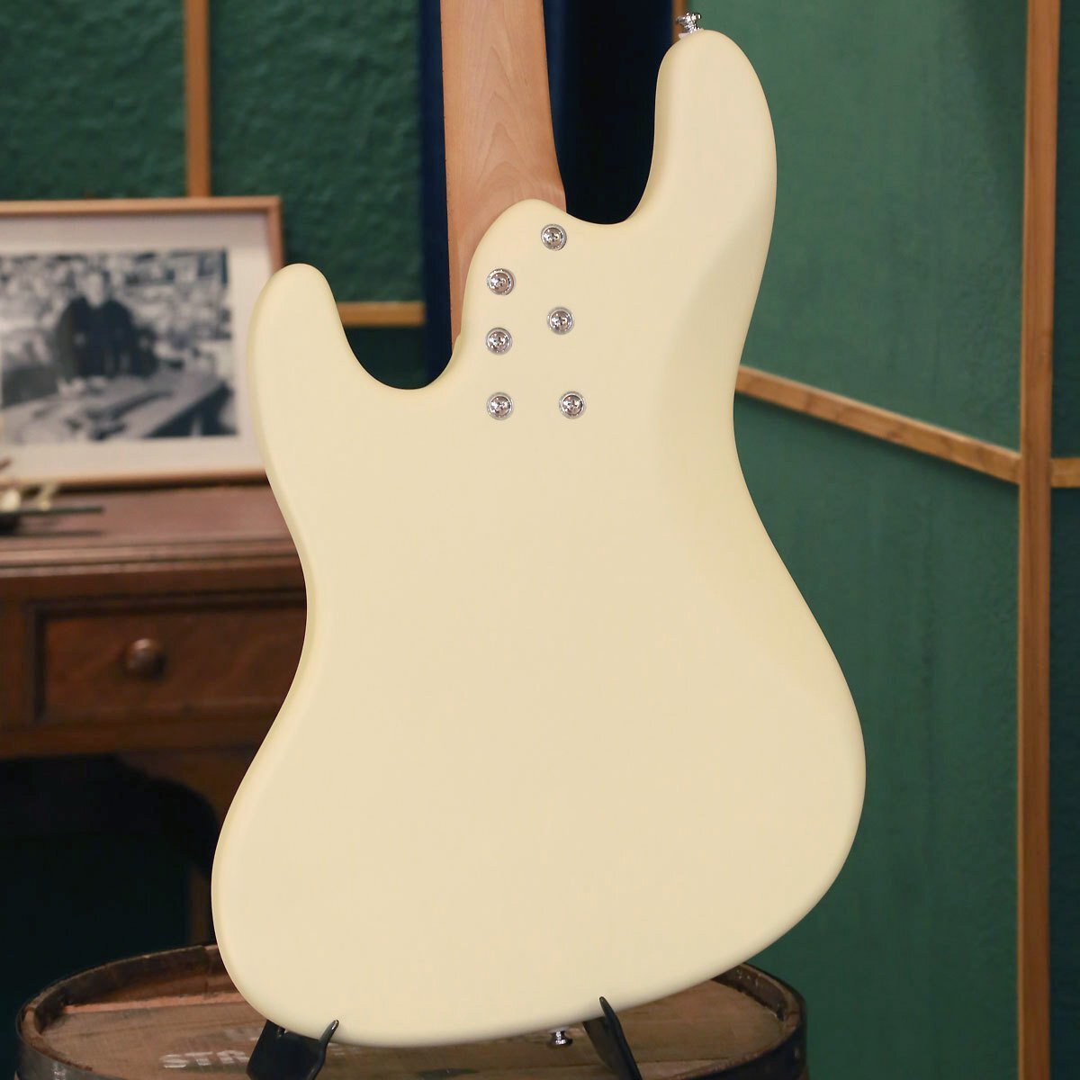 送料無料 訳あり 特価 Balaguer Guitars バラゲール エレキベース The Goliath Select The Classic Satin Vintage White ギグバッグ付