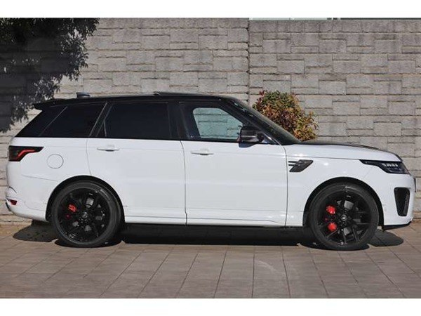 レンジローバースポーツ SVR (5.0リッター 575PS) 4WD カーボンエクステリアP カーボンインテリア