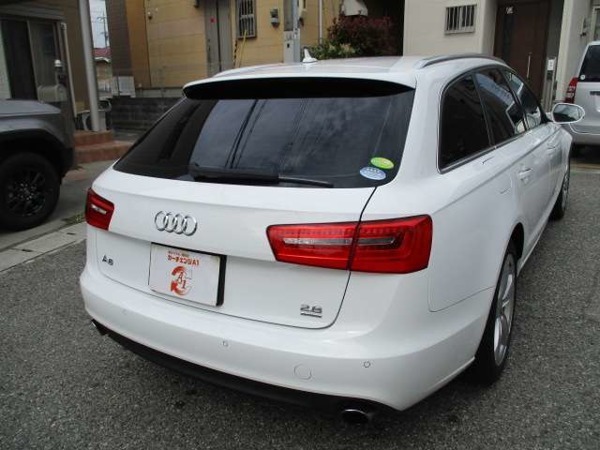 A6アバント 2.8 FSI クワトロ 4WD