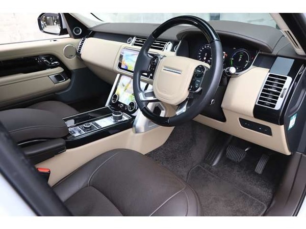 レンジローバー ヴォーグ (PHEV 404PS) 4WD ドライバーアシストP 茶革 ピクセルLED