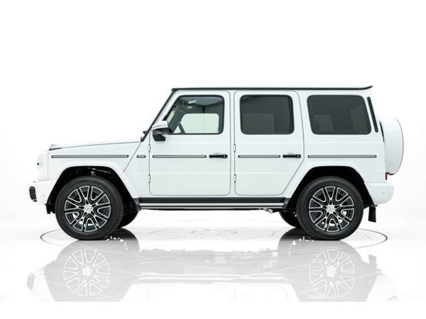 Gクラス G450d AMGラインパッケージ (ISG) ディーゼルターボ 4WD MP202501 左H マヌファクトゥーアP+ グレー內(nèi)裝