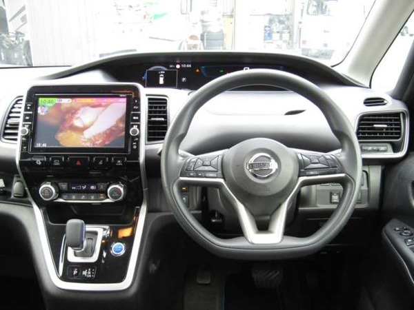 セレナ 1.2 e-POWER XV アラウンドビュ-モニタ 両側(cè)オートスライド
