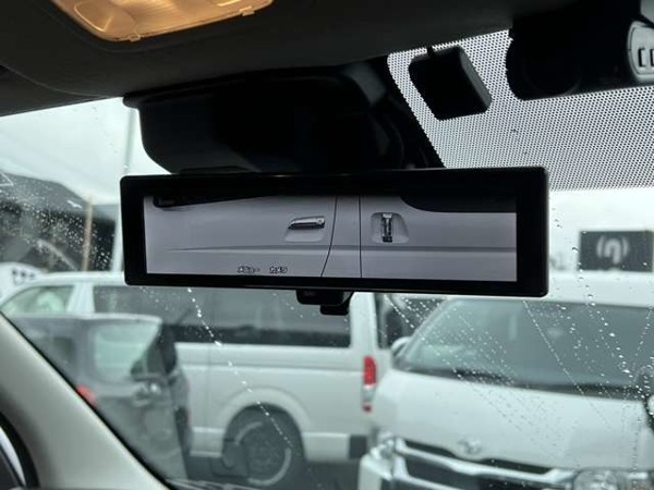 キャラバン 2.0 グランド プレミアムGX ロングボディ マルチベッド テーブル無車 マルチベッドキット/床張りキット/純正ナビ