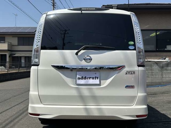 セレナ 2.0 ハイウェイスター S-HYBRID 后席フリップダウン　令和7年8月