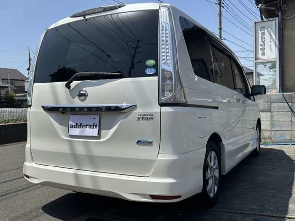 セレナ 2.0 ハイウェイスター S-HYBRID 后席フリップダウン　令和7年8月