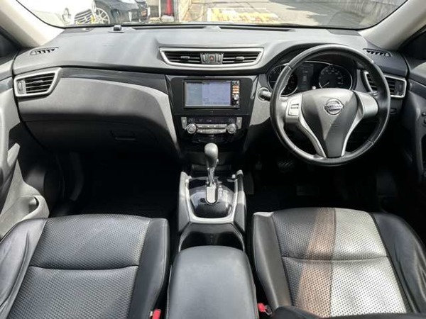 エクストレイル 2.0 20X エマージェンシーブレーキパッケージ 3列車 7人乗り　新規(guī)車検2年コミ