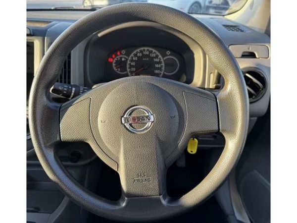 AD 1.6 DX 4WD エマージェンシーブレーキ