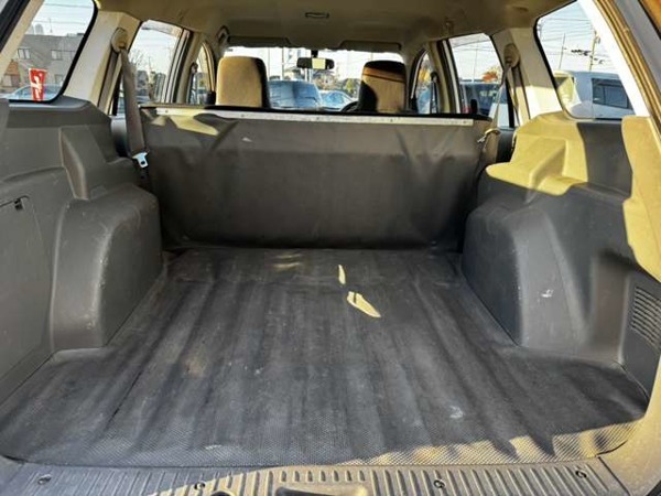 AD 1.6 DX 4WD エマージェンシーブレーキ