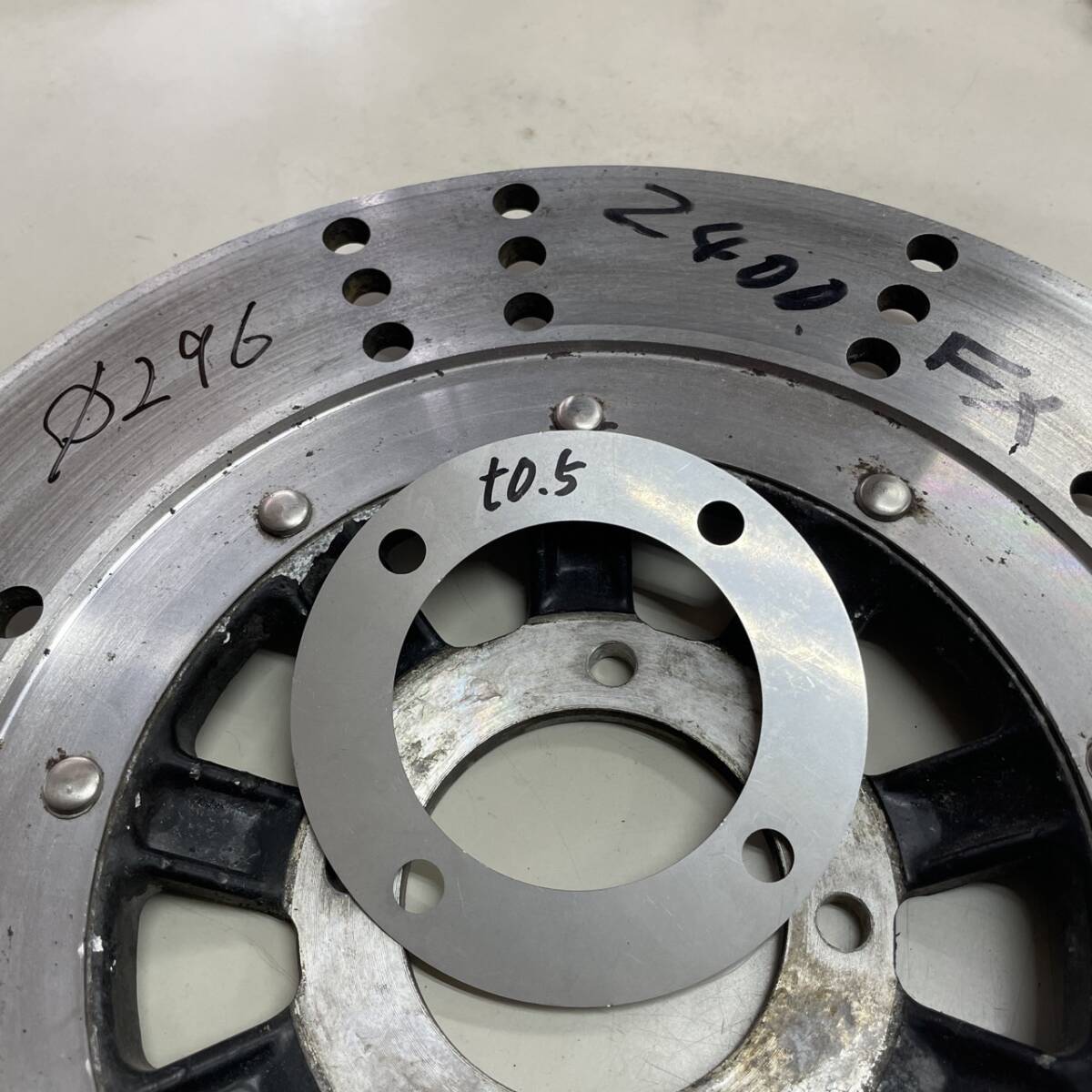 Z400FX KZ500 フロント ディスクローター オフセット スペーサーセット 4穴用 5枚セット APキャリパー _画像6