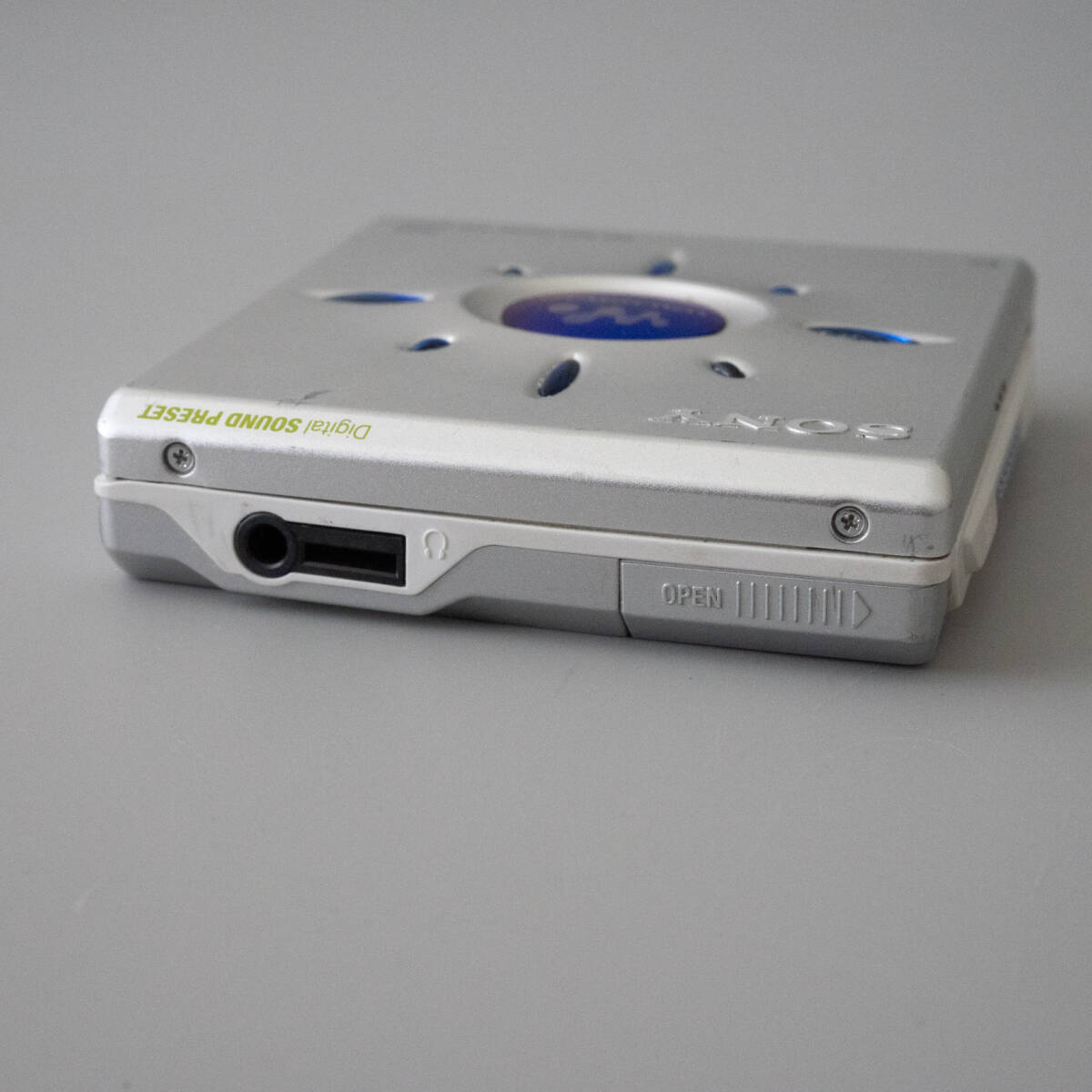 SONY MD WALKMAN ソニーMDウォークマン MZ-E500 リモコン RM-MC10L シルバー ポータブルプレーヤー