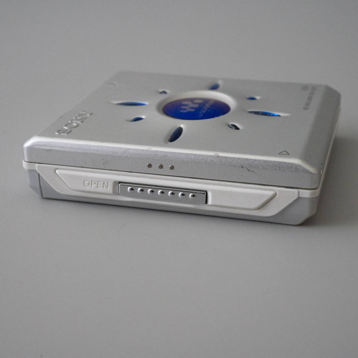 SONY MD WALKMAN ソニーMDウォークマン MZ-E500 リモコン RM-MC10L シルバー ポータブルプレーヤー