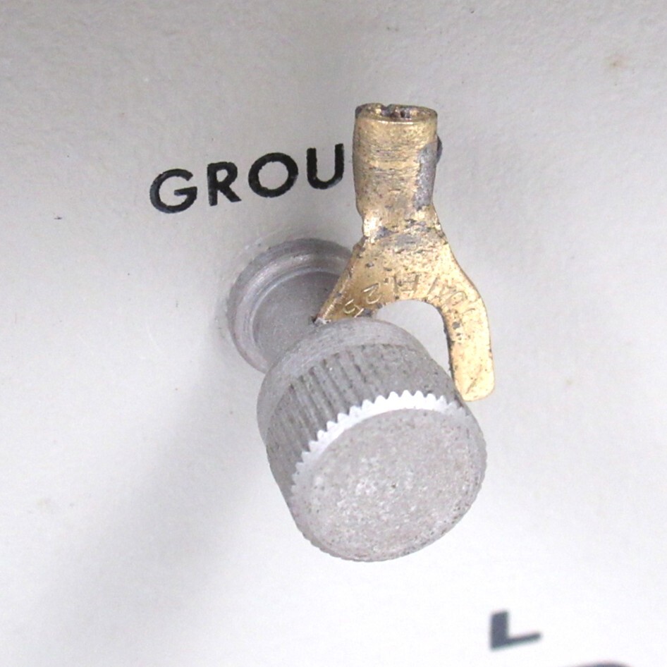 1円? AGI Model511 プリアンプ コントロールアンプ ウッドケース付 通電確認(rèn)済 動(dòng)作未確認(rèn) ※同梱不可 3854670
