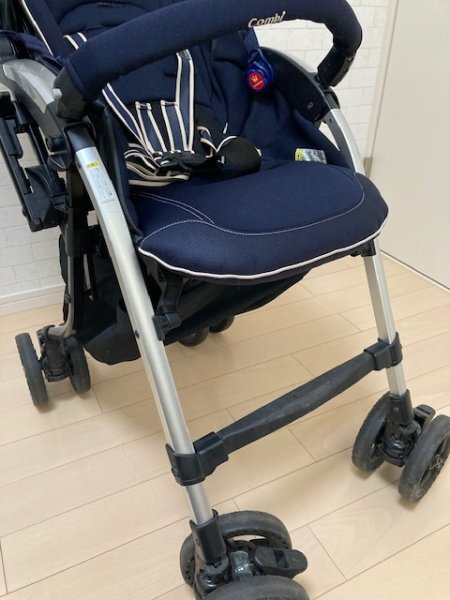 【美品】【コンビ 上位モデル】ディアクラッセ オート４キャス おまけ付き