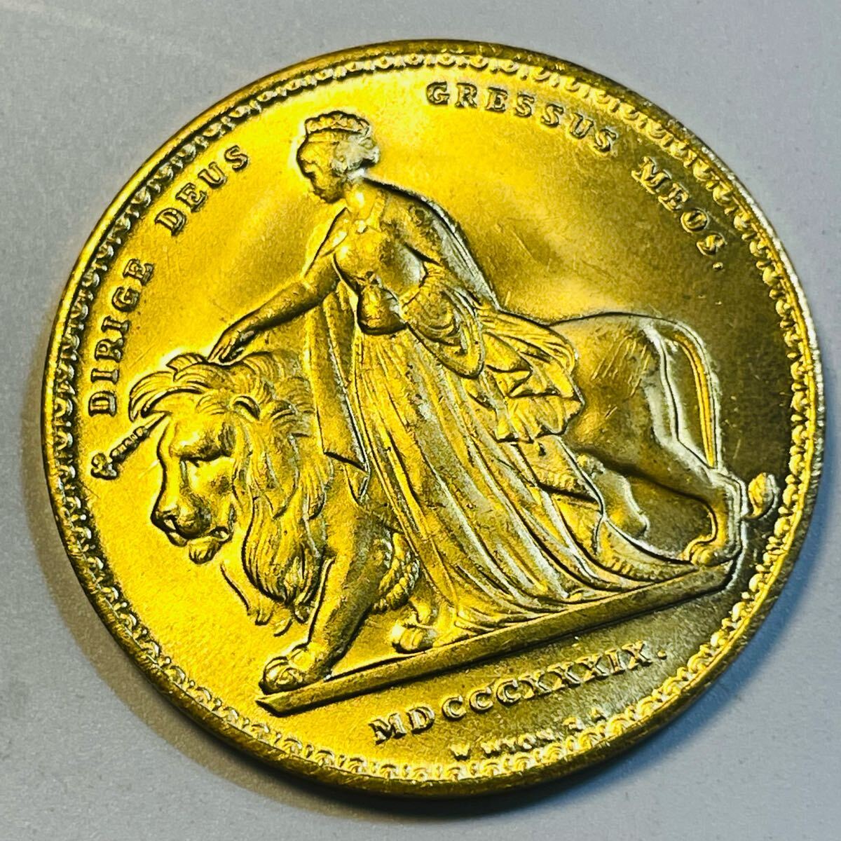 イギリス　硬貨　1939年　ウナとライオン 神が私の歩みを導いて下さいますように イギリス 硬貨 古銭 ヴィクトリア女王 1939年 ウナとライオン