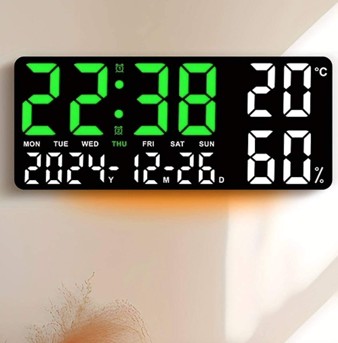 デジタル時計 壁掛け 置き型 グリーン 大型 35cm 大画面 目覚まし時計 自動調光 リモコン付き 気温 日付 湿度 曜日 アラーム 有線 t6868_画像1