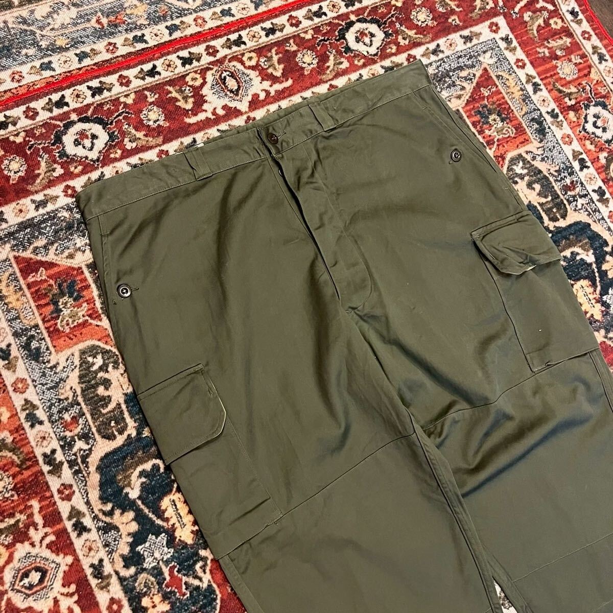 70s Dead Stock フランス軍 実物 M-64 フィールドパンツ カーゴ 108XC W108cm オリーブ ユーロ ミリタリー ヴィンテージ M64 M47 60s