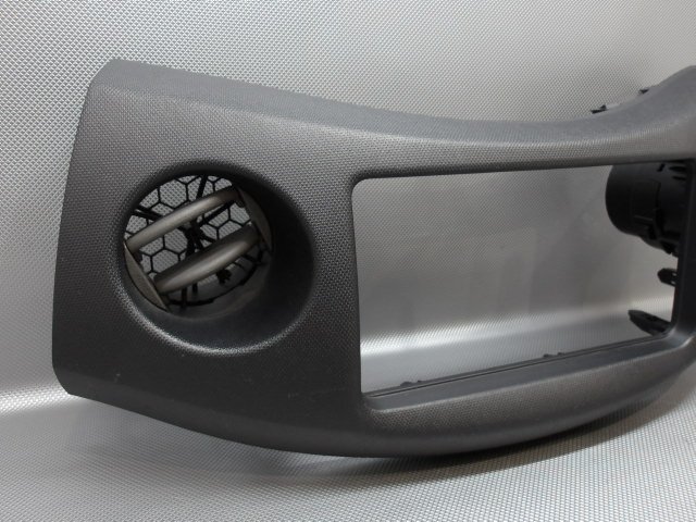 中古 ダイハツ エッセ L235S オーディオパネル 55405-B2220 (棚3585-D308)
