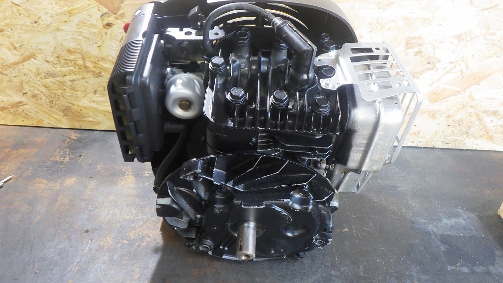 [ почти новый товар ]Briggs & Stratton длина ось двигатель 675 серии 