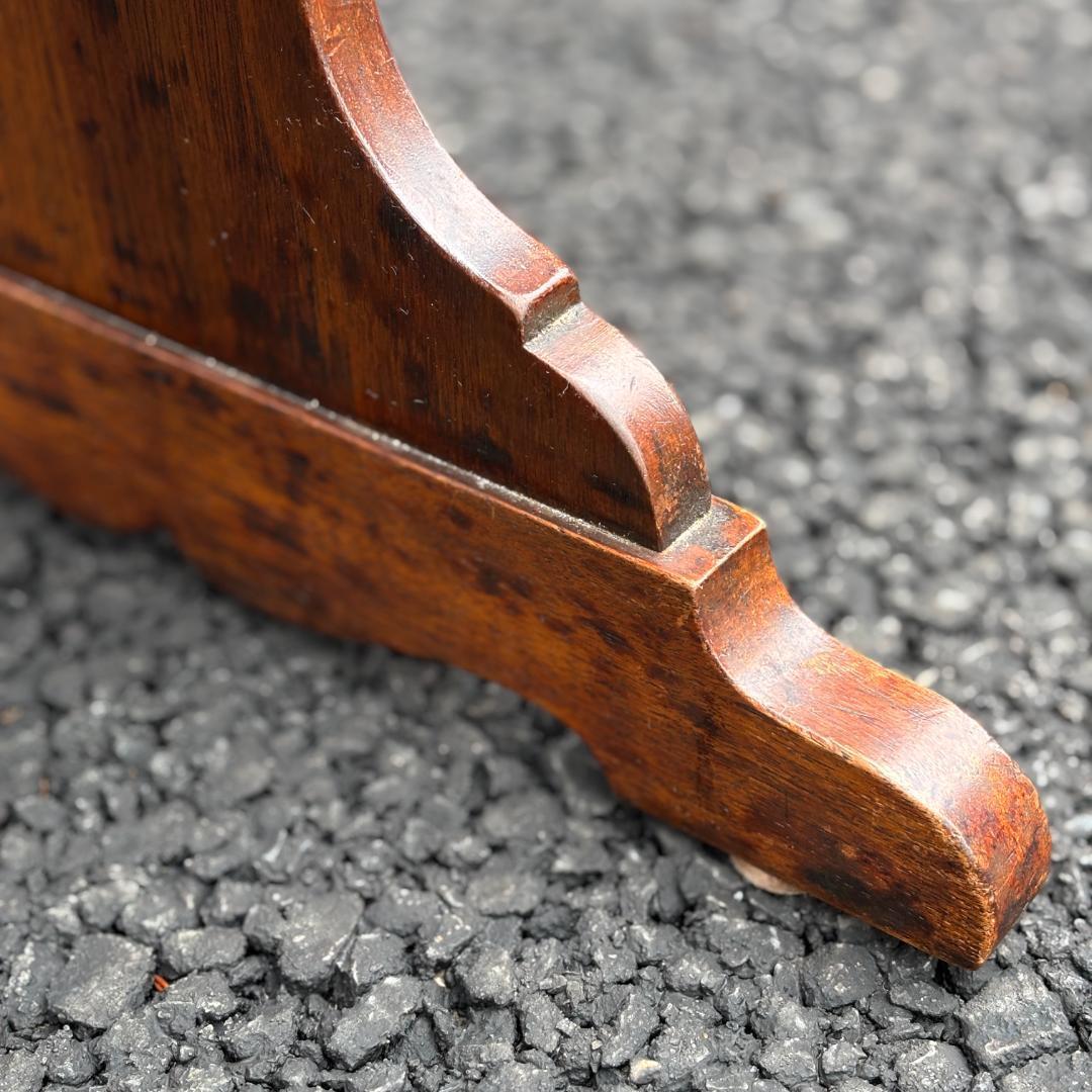 French社製ヴィンテージ　マガジンラック付サイドテーブル／ミネアポリス社刻印 French社製ヴィンテージ マガジンラック付サイドテーブル