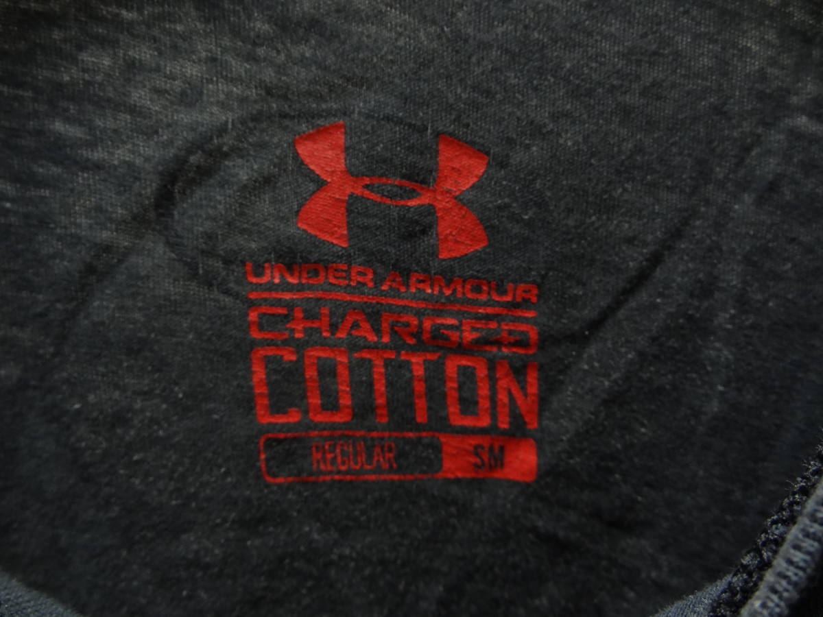 全国送料無料 アンダーアーマー UNDER ARMOUR メンズ 綿の柔らかさと吸汗速乾性を高めたCHARGED COTTON素材 半袖 スポーツTシャツ SM_画像2