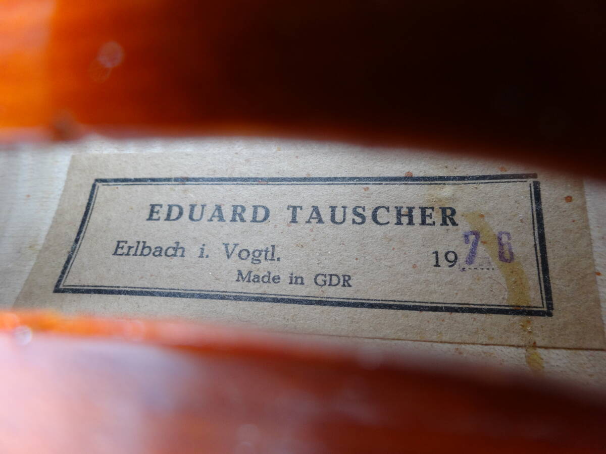 ドイツ?バイオリン、２代目 Eduard Tauscher、１９７６年制、厚味のあるパワフルな音質(zhì)が持ち味のフルサイズ?バイオリン。