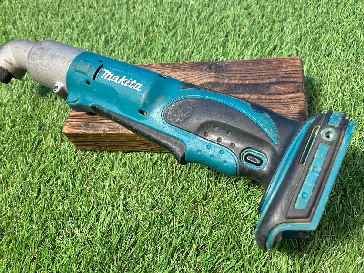 【中古】 makita マキタ　18V 充電式 アングルインパクトドライバ　TL061D 【博多店】 トルク：最大60N.m コンパクトヘッド 店頭同時販売品