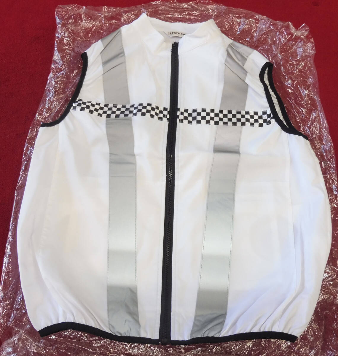 【未使用品】空調ベスト★ファン・バッテリー付★STATUS UNI 空調ウェア 空調服 Lサイズ★ホワイト×シルバー★熱中症対策_画像2