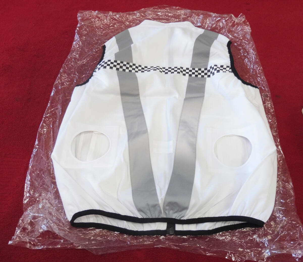 【未使用品】空調ベスト★ファン・バッテリー付★STATUS UNI 空調ウェア 空調服 Lサイズ★ホワイト×シルバー★熱中症対策_画像3
