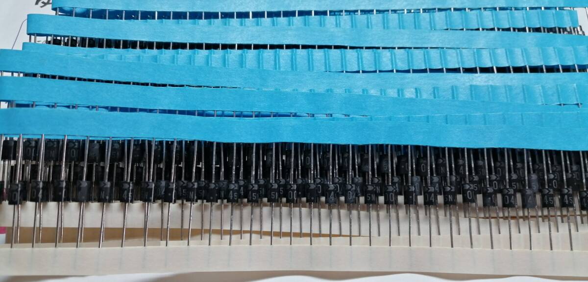 富士电机　ショットキーバリアダイオード　ERA81-004V2 (テーピング品)　700个