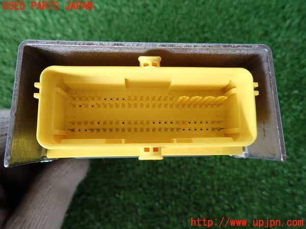 2UPJ-21036145]ポルシェ?カイエン(92AM5502A)エアバッグコンピューター 中古