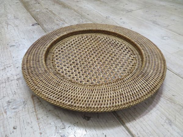 【USED】 撮影スタジオで使われていた BAOLGI/バオルジ ラタン アンダープレート ラウンド ナチュラル 検索用? 籐/トレイ/F0608 #2