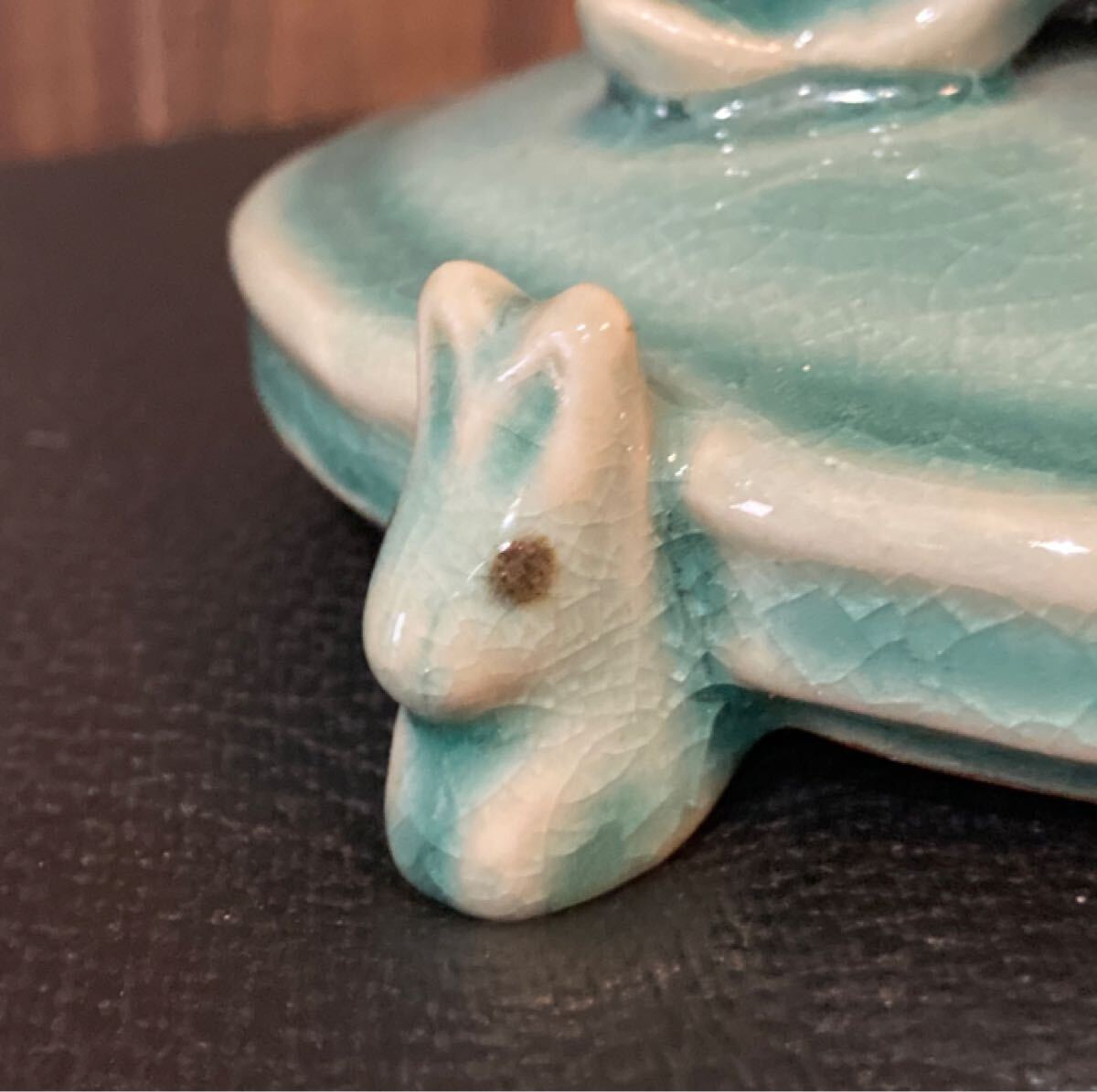 鍋島焼 作家物 青磁香炉 蓮華兎三脚 透かし網