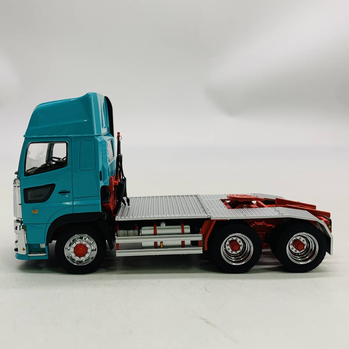  б/у талон craft 1|50 saec Profia SS 6×4 трактор светло-зеленый 