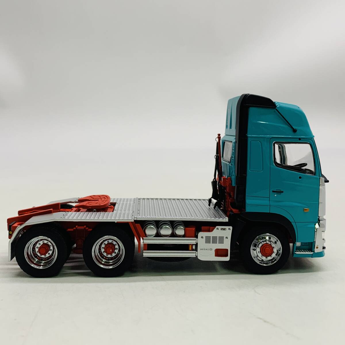  б/у талон craft 1|50 saec Profia SS 6×4 трактор светло-зеленый 