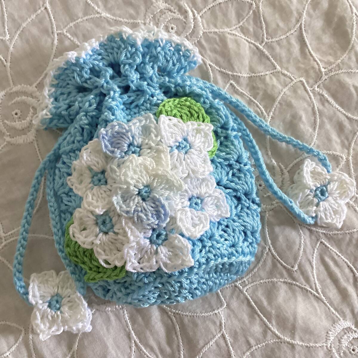 ※ ハンドメイド　※ レース編み　紫陽(yáng)花のミニ巾著　※ 　水色