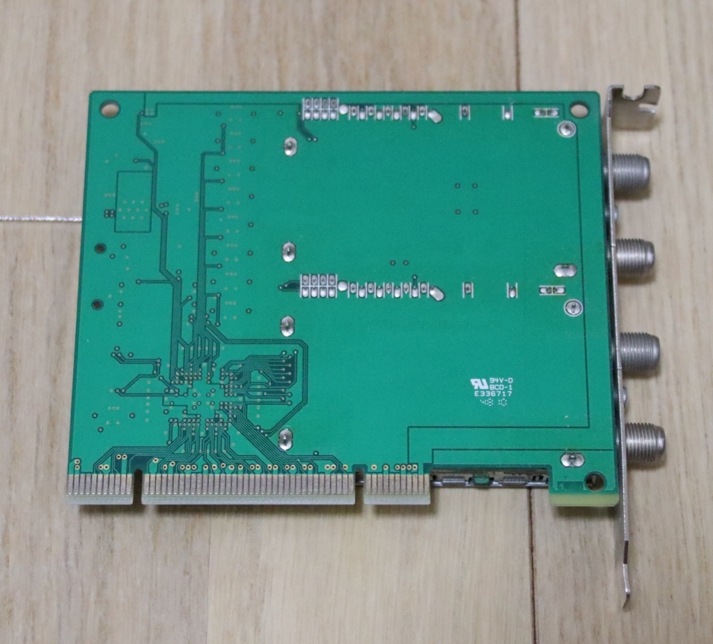 PT3 アースソフト カードリーダーとB-CAS付き