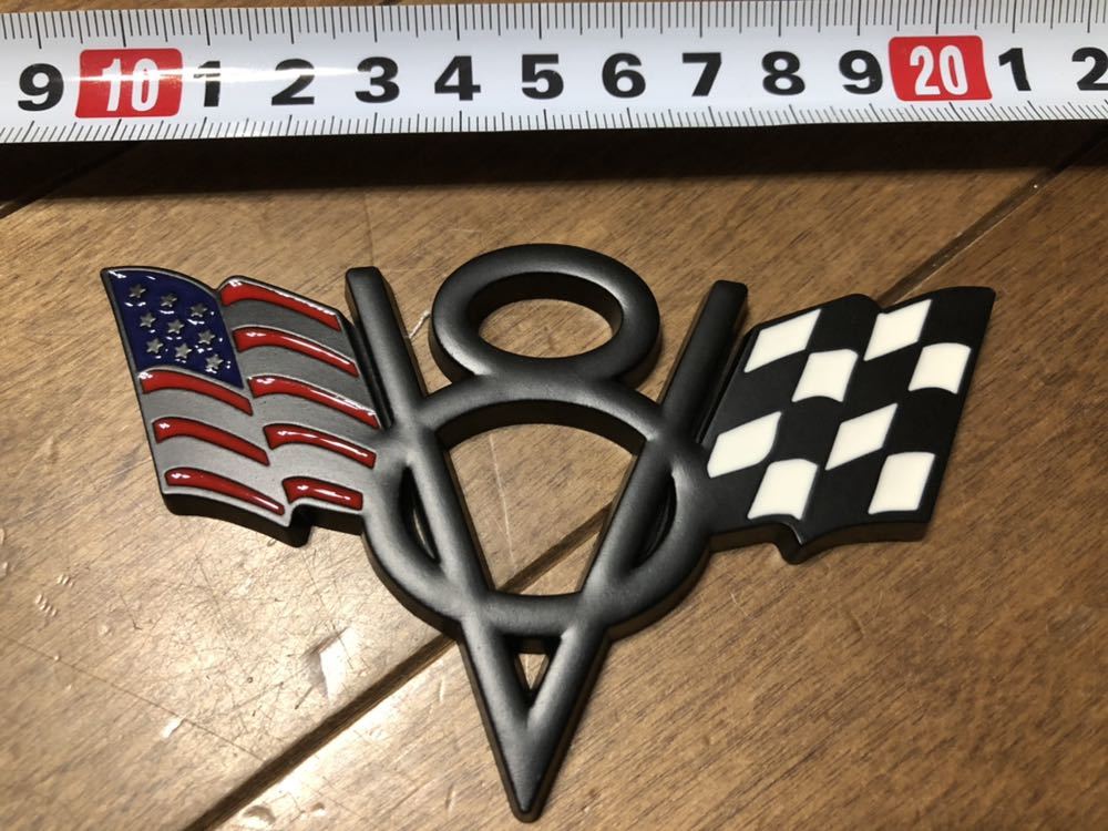 ブラック V8 フラッグ エンブレム フォード シボレー ford chevy ダッジ USDM us アメ車 アメリカ 世田谷ベース タンドラ マスタング_画像1
