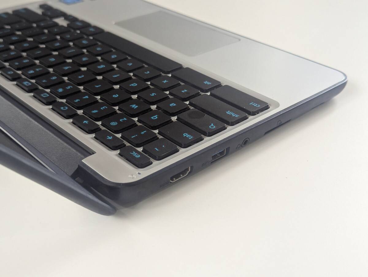 ASUS ChromeBook C202S ノートパソコン 2GB/eMMC16GB 本體のみ　202505131502