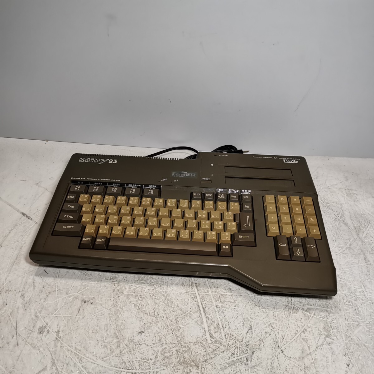 パーソナルコンピュータ【SANYO】 SANYO PHC-23J パーソナルコンピュータ ジャンク扱い